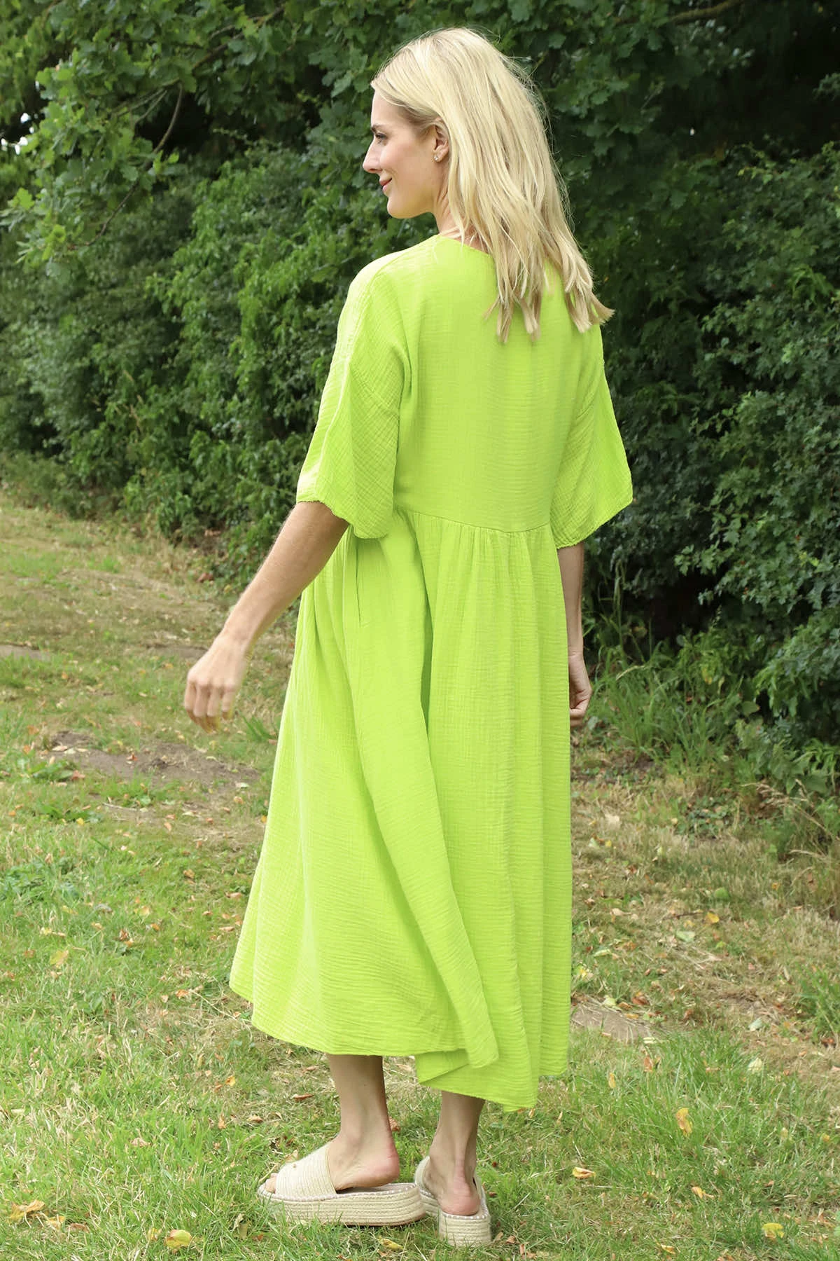 Alessandra Crinkle Cotton Dress Lime 6 Alessandra Crinkle Cotton Dress Lime - Image 4