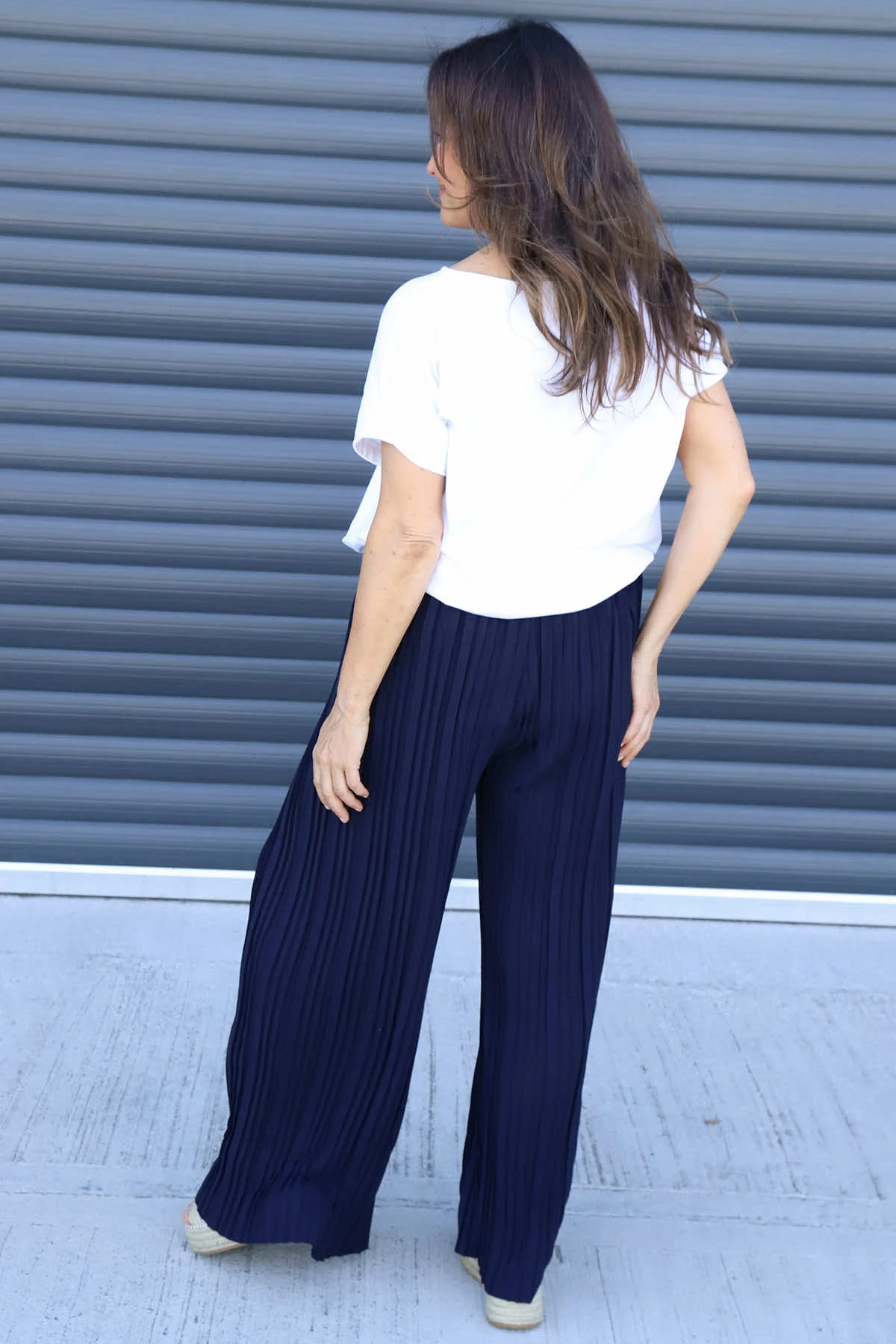Emira Pleated Wide Leg Trousers Navy 7 Emira Pleated Wide Leg Trousers Navy - Image 5
