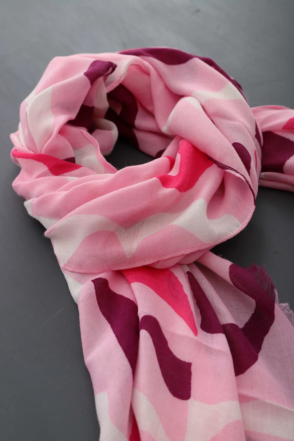 Monza Scarf Fuchsia 4 Monza Scarf Fuchsia - Image 2
