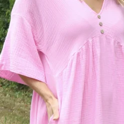 Alessandra Crinkle Cotton Dress Pink 8 Alessandra Crinkle Cotton Dress Pink -Kitandkaboodal Store IMG 8952 8a5b856f c45c 4a99 9770 2258a959997f