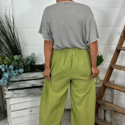 Clarisse Button Pocket Linen Trousers Olive -Kitandkaboodal Store IMG 9256 6dcacdba e12d 4b01 9faa 239810b54683