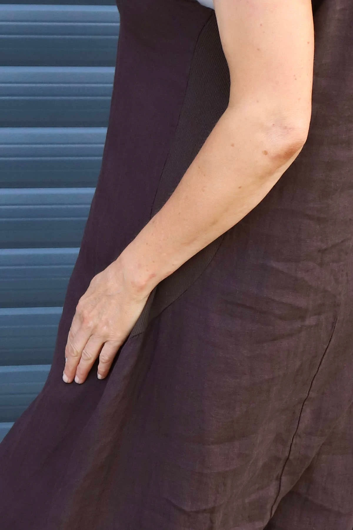 Mabel Cap Sleeve Linen Dress Cocoa 4 Mabel Cap Sleeve Linen Dress Cocoa - Image 2