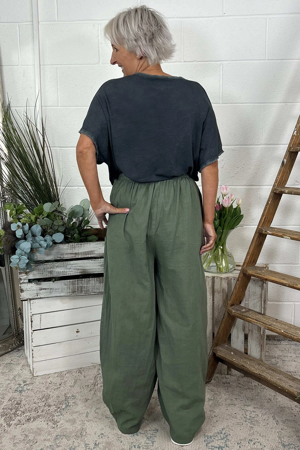 Clarisse Button Pocket Linen Trousers Khaki 6 Clarisse Button Pocket Linen Trousers Khaki - Image 4