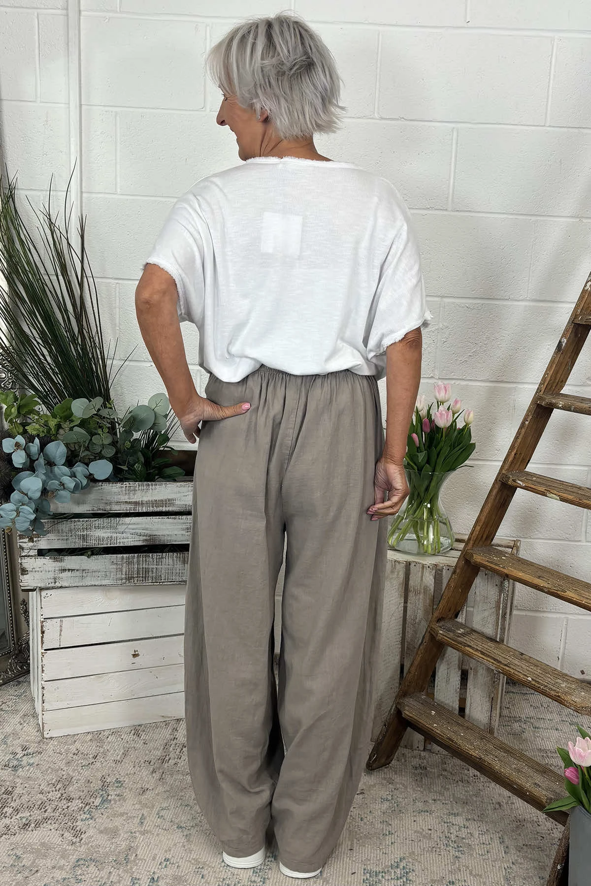 Clarisse Button Pocket Linen Trousers Mocha 6 Clarisse Button Pocket Linen Trousers Mocha - Image 4