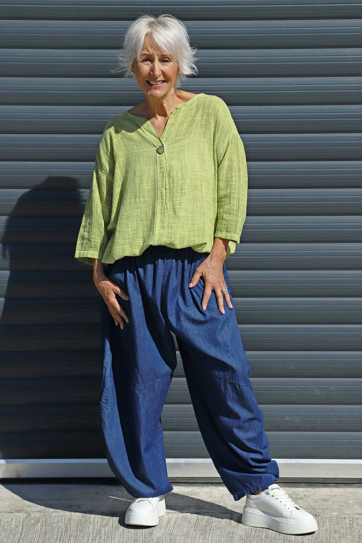 Journee Lightweight Denim Trousers Dark Denim 4 Journee Lightweight Denim Trousers Dark Denim - Image 2