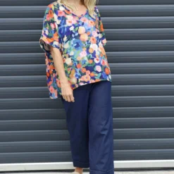 Luciella Print Top Navy 8 Luciella Print Top Navy -Kitandkaboodal Store IMG 9989 0b307b05 eba3 4d93 9251 2aaa017c23b6